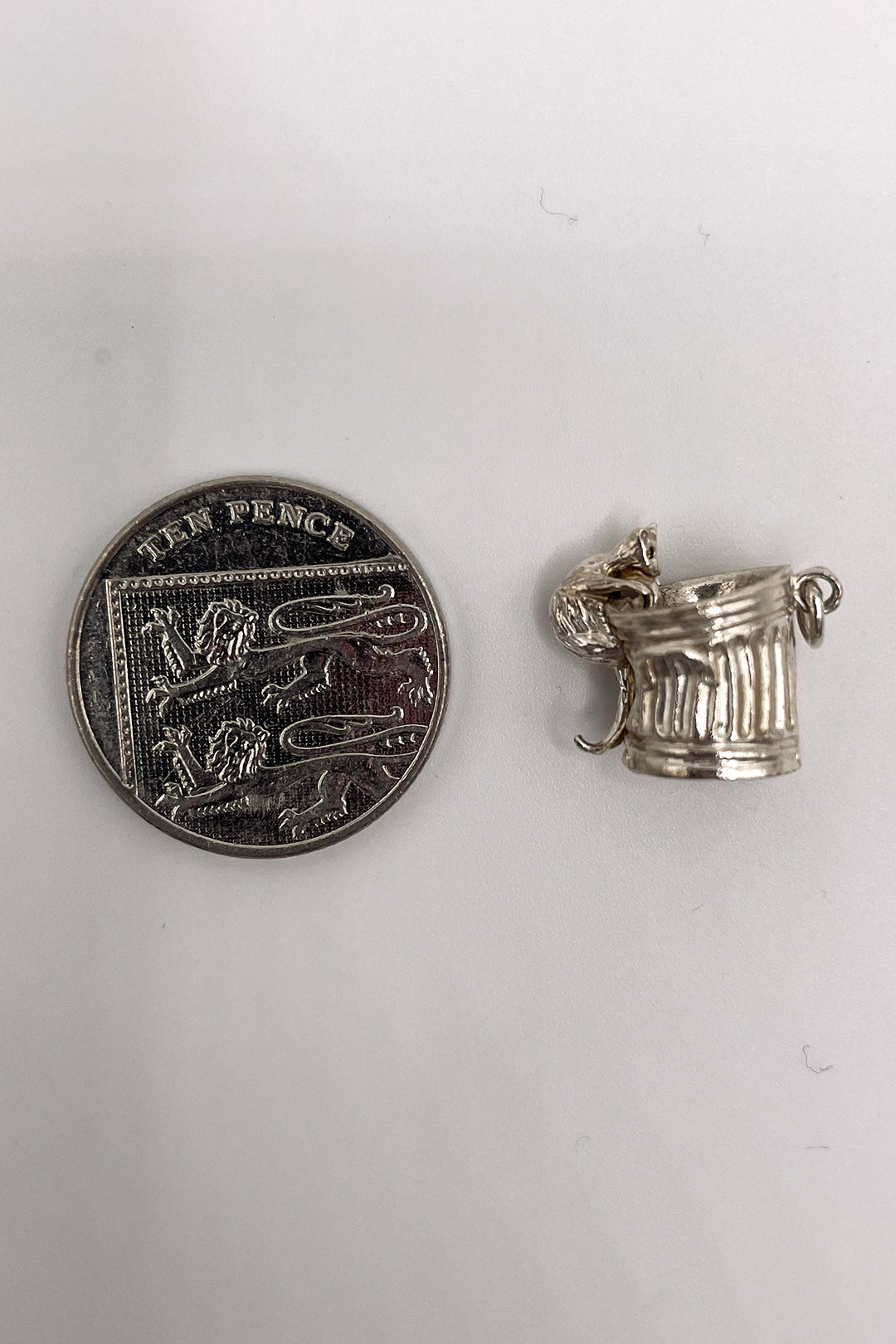 The Hungry Cat in a Trashcan Articulated Vintage Charm (925 Sterling Silver made c 1950s - 1970s)
