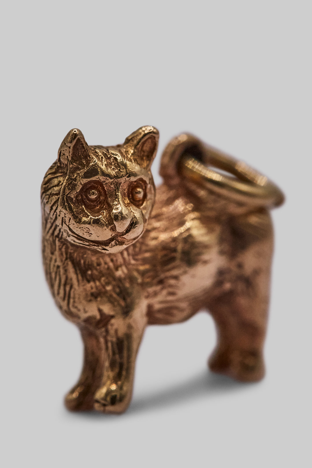 9ct 375 Gold Vintage Standing Cat Charm (1961)