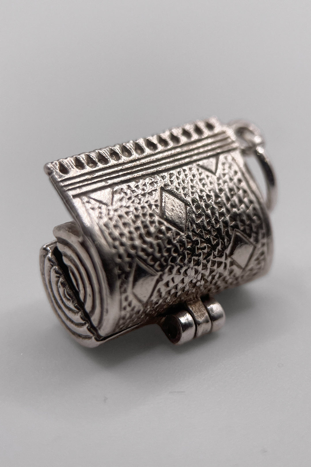 Rare! The Happy Termite Inside the Old Antique Carpet Opening Vintage Charm (925 Sterling Silver made c 1950s - 1970s)