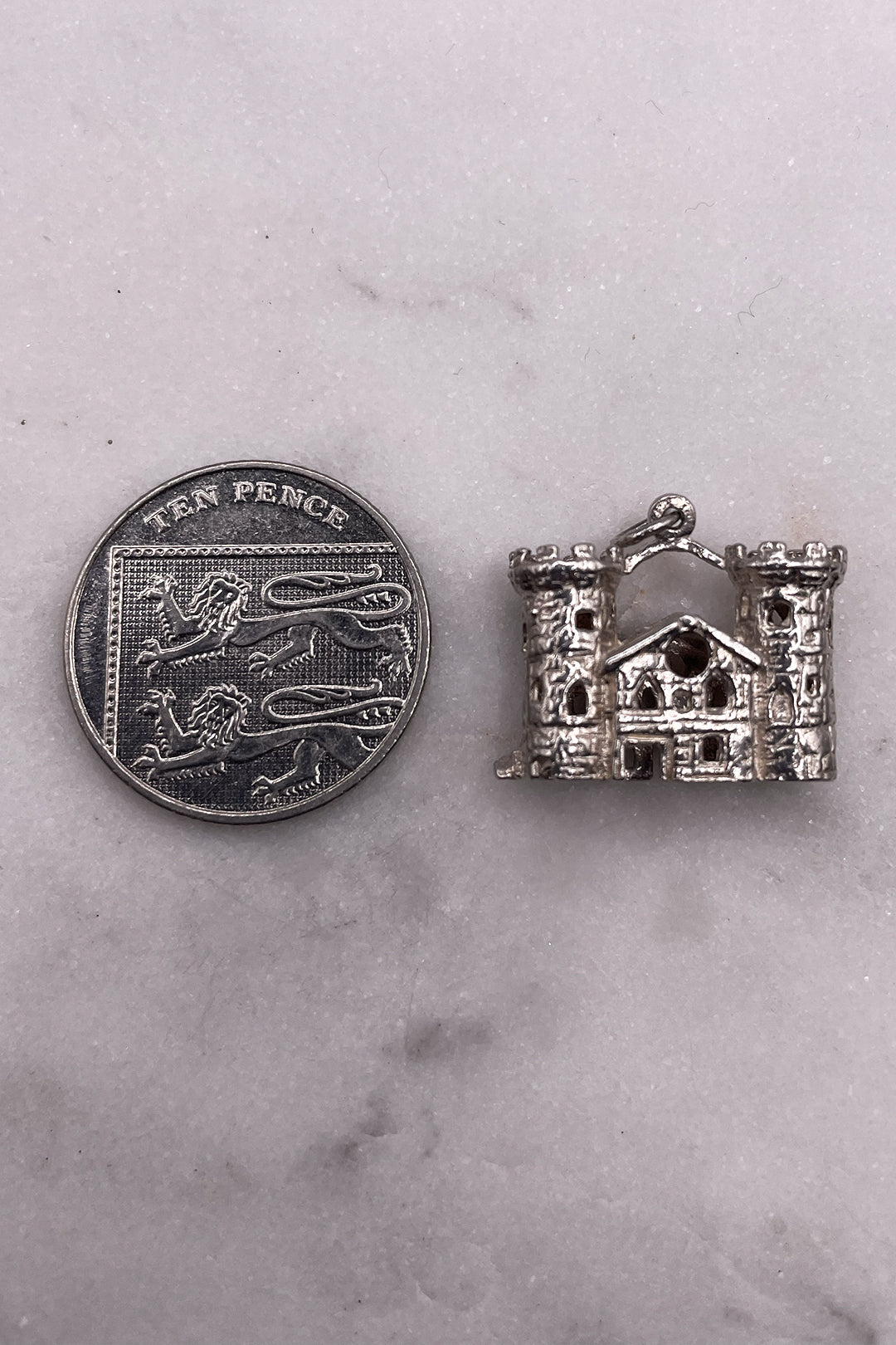 The Fairytale Castle of the Princesses' Heart Vintage Charm (925 Sterling Silver, made circa 1950 - 1970)