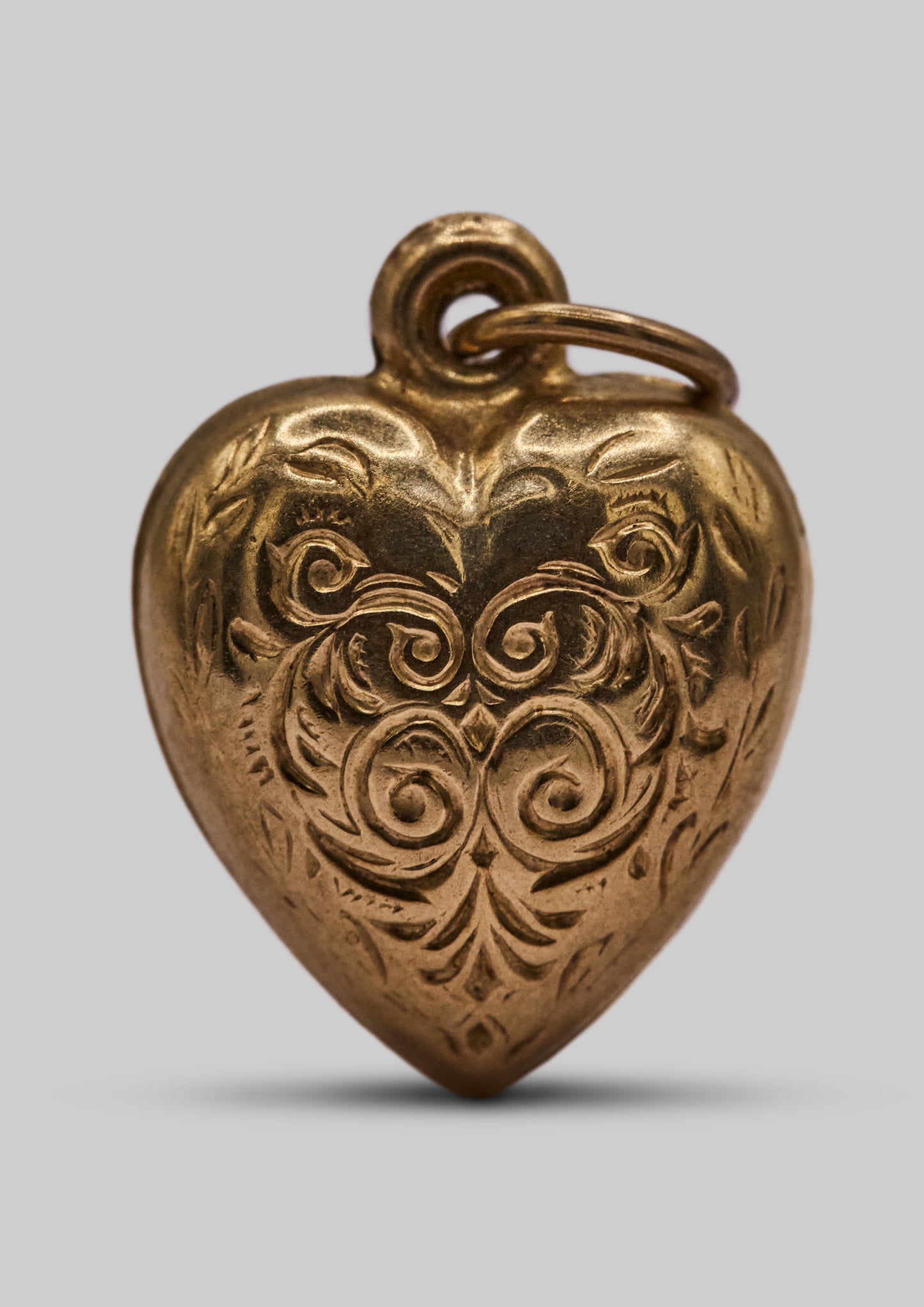 9ct 375 Gold Engraved Heart Charm (1965)