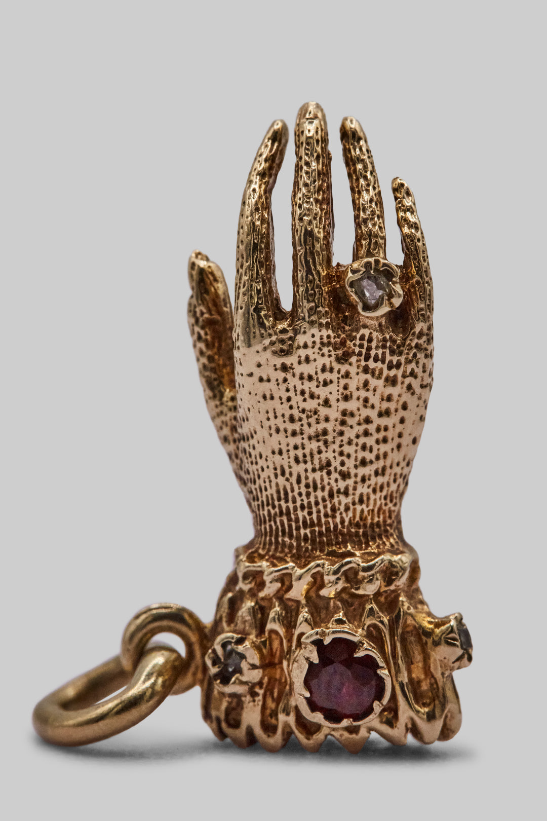 The Jewelled Regal Hand Charm (9ct 375 Gold made in 1973)