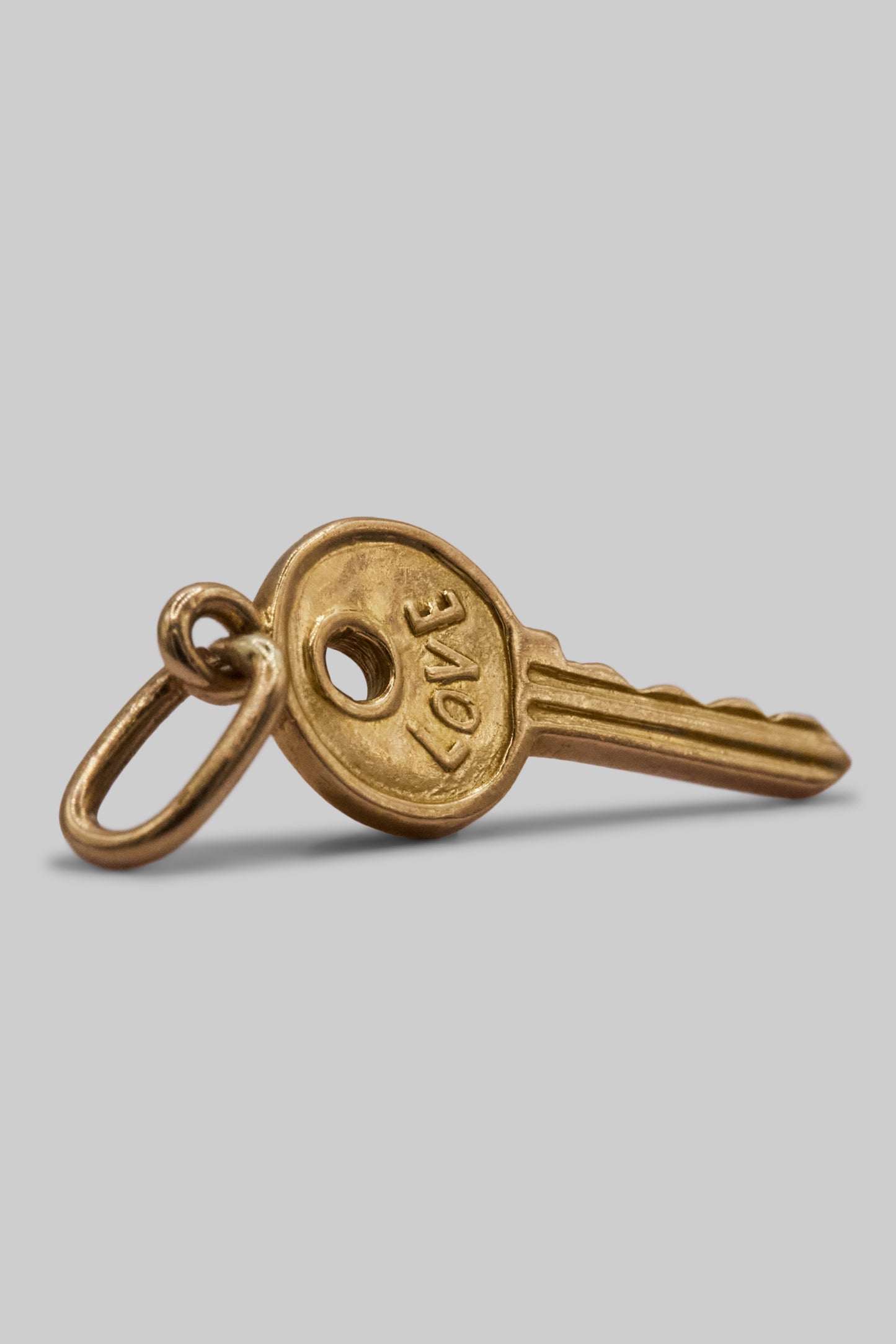 The Golden Key to Love Charm (18ct 750 Vintage Gold)