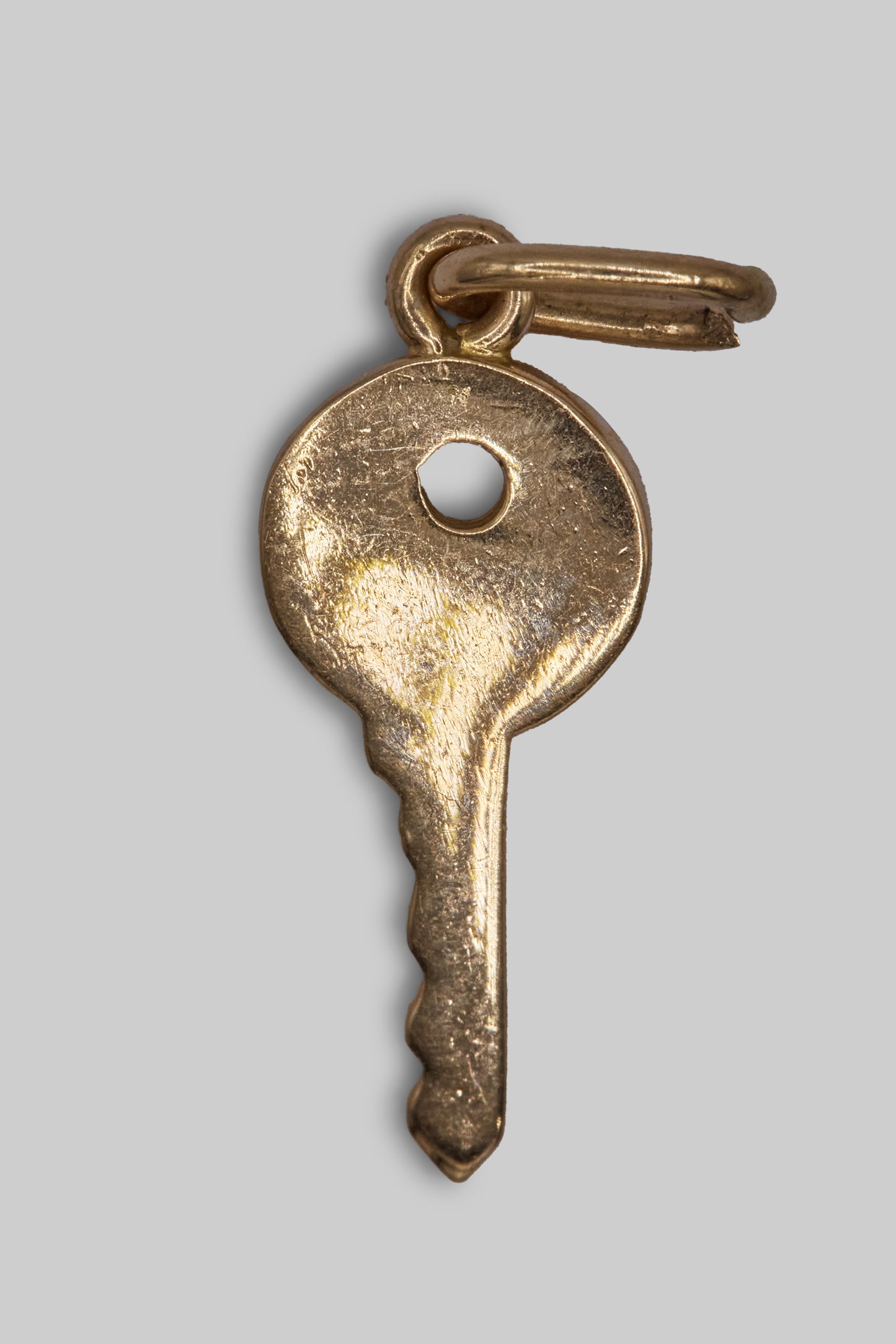 The Golden Key to Love Charm (18ct 750 Vintage Gold)