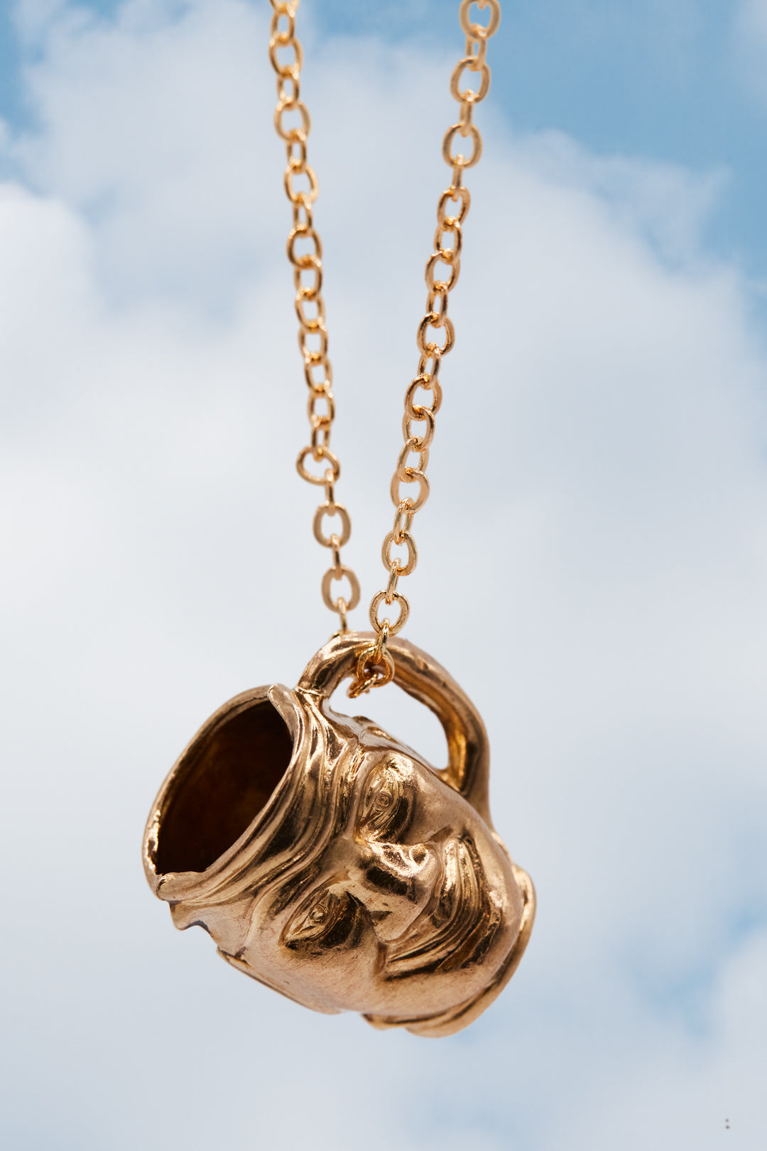 9ct 375 Gold Vintage Toby Jug Charm (1975)