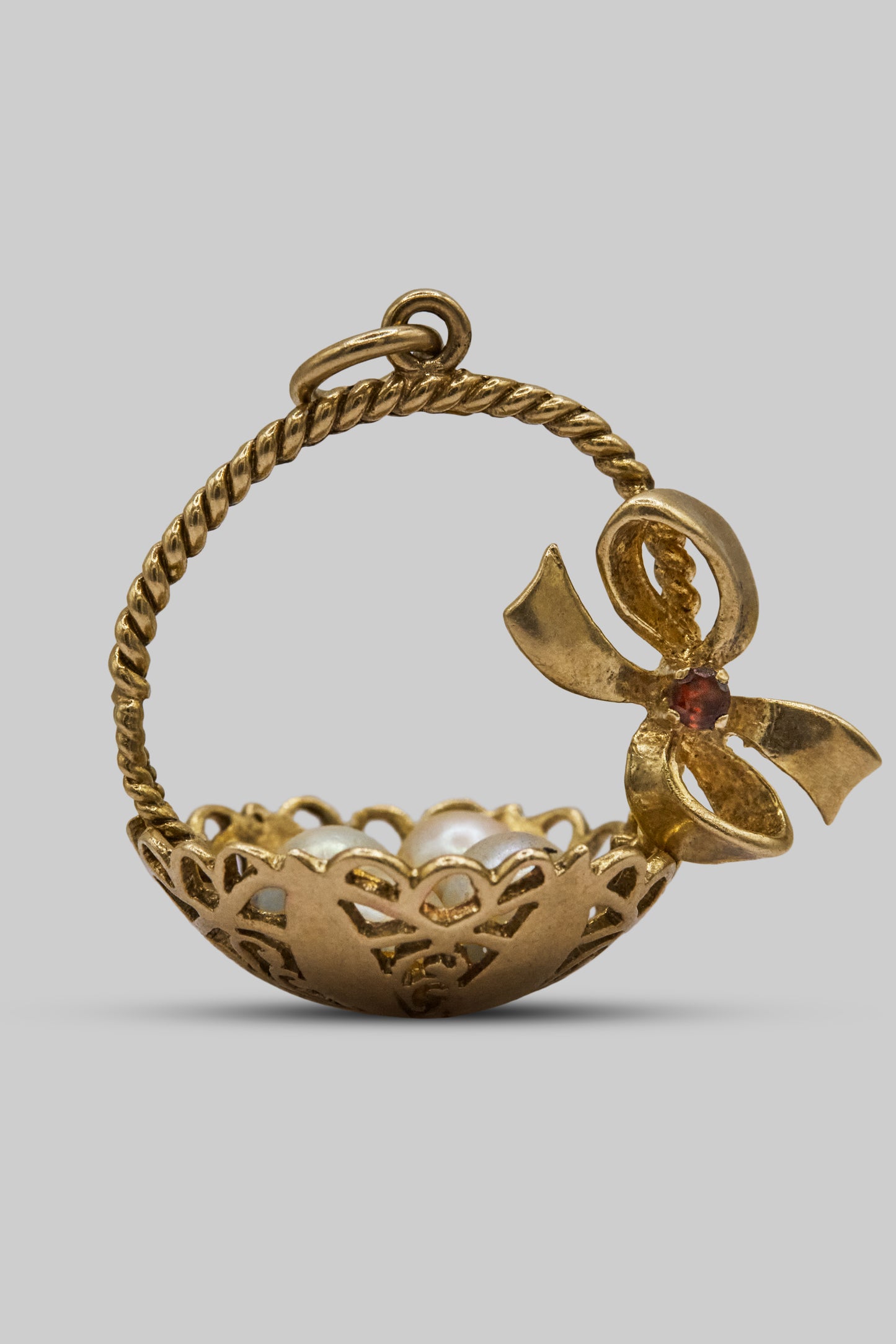 The Treasured Nest of Pearls Charm (9ct 375 Gold, Cultured Pearls made in 1966)