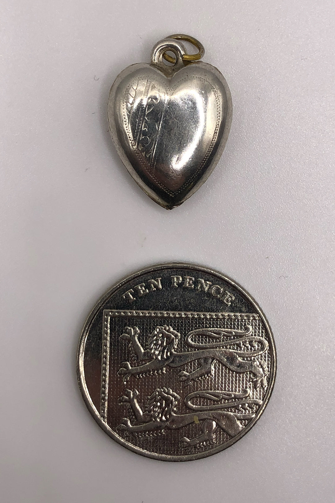 The Loving Heart Vintage Charm (925 Sterling Silver)