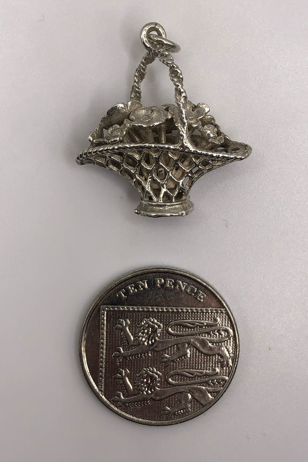 The Fresh Bouquet of Flowers Vintage Charm (925 Sterling Silver)