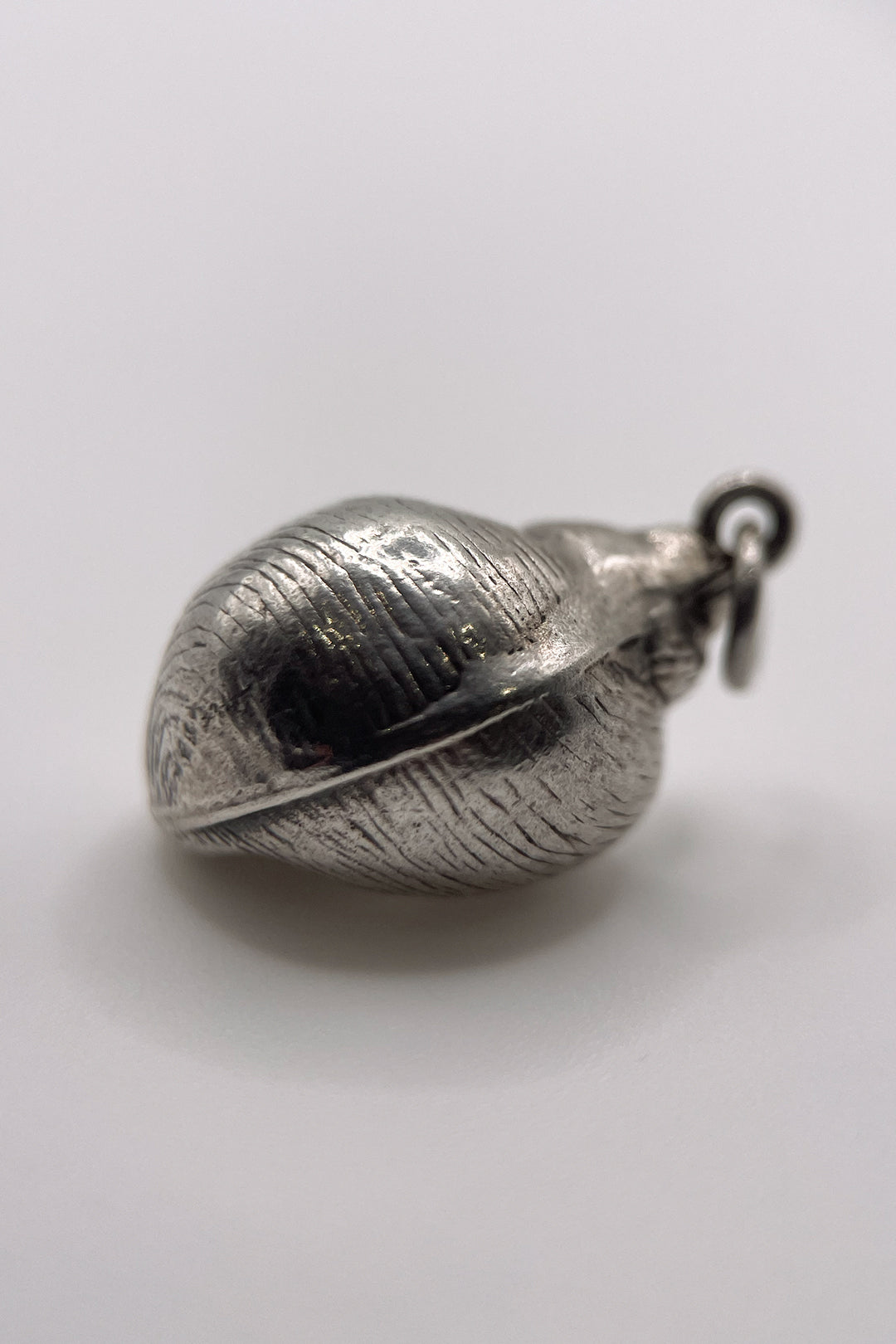 The Seashell of Hawaiian Ocean Vintage Charm (925 Sterling Silver made c 1950s - 1970s)