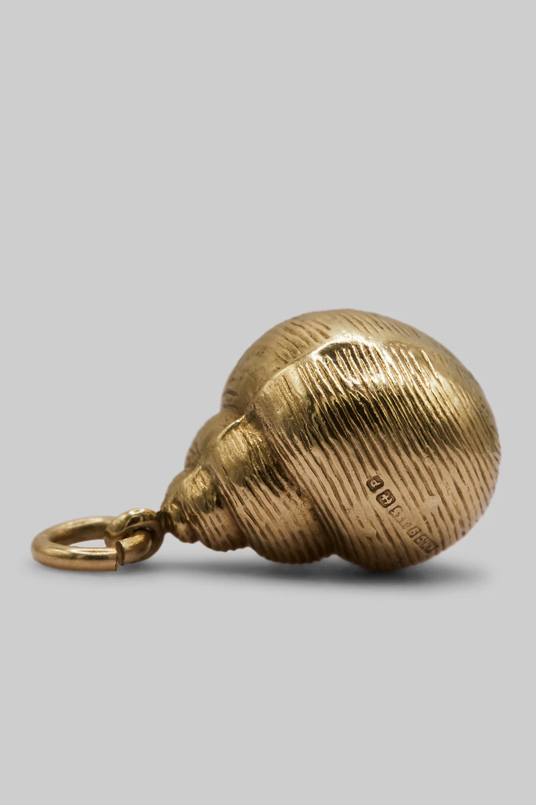 9ct 375 Gold Vintage Seashell Charm (1965)
