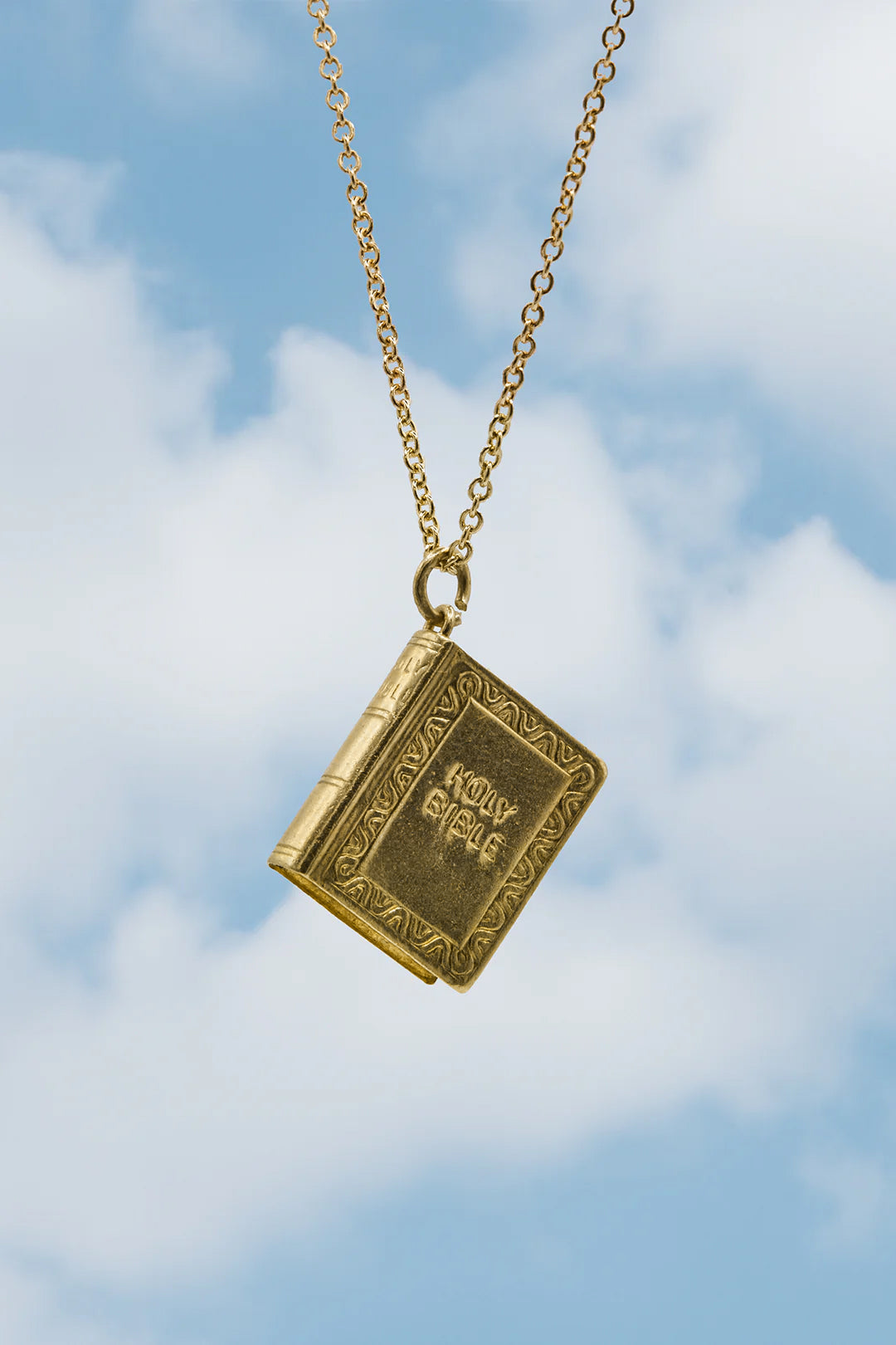 The Sacred Golden Bible Charm (9ct 375 Gold 1960)