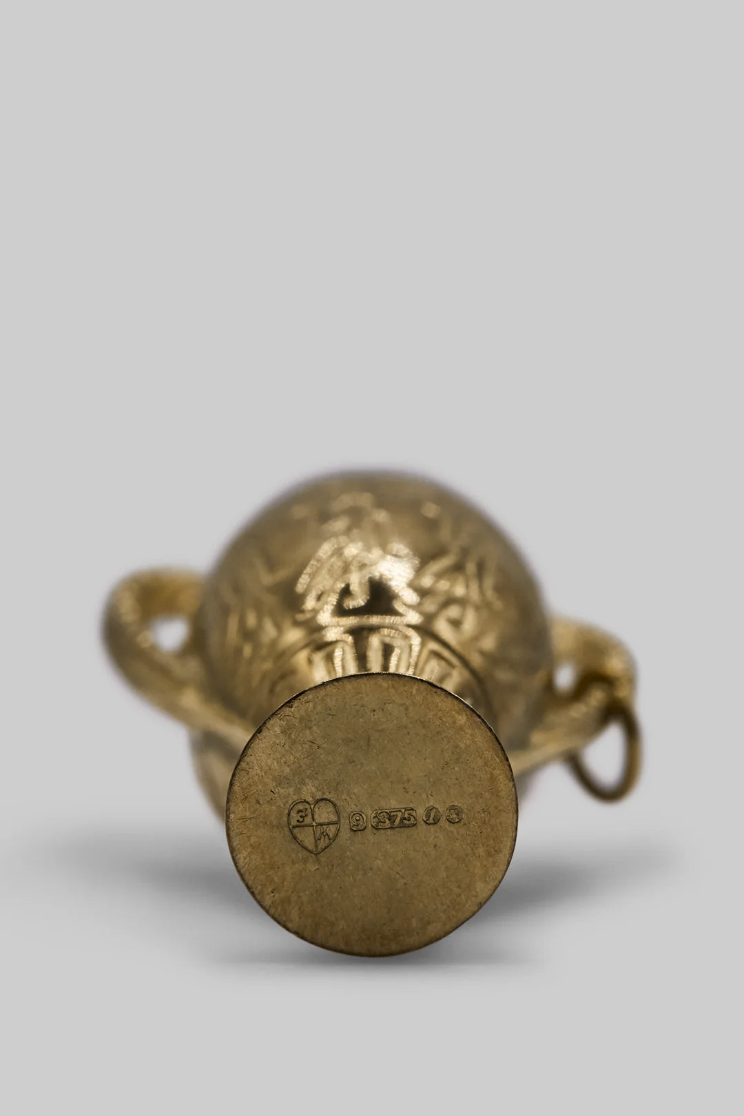 The Mummy's Ancient Egyptian Canopic Jar Charm (9ct Gold, made in 1965)