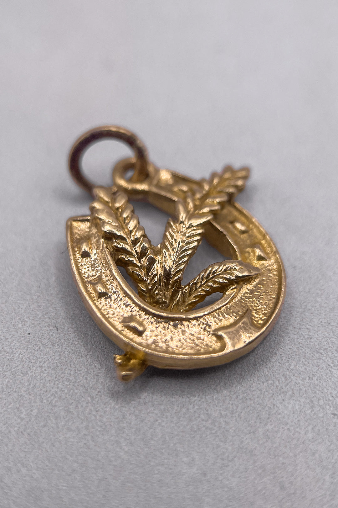 The Lucky Horseshoe of Prosperity Vintage Charm (375 9ct gold, likely made in the 1960s)