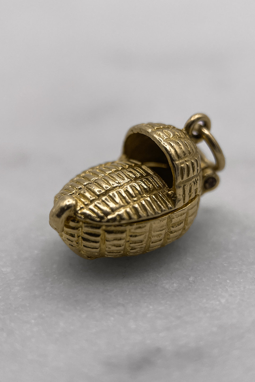 The Little Miracle Moses Basket Charm (375 9ct gold, made in 1962 by Nuvo)