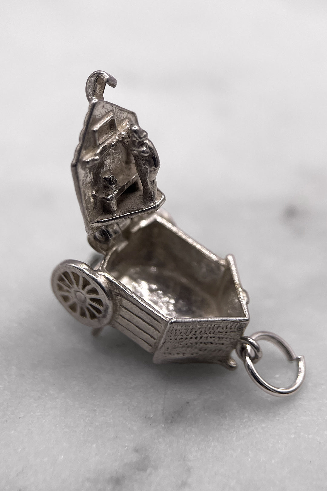 The Nude Lady of the Bath House Opening Vintage Charm (925 Sterling Silver, made circa 1950 - 1970)