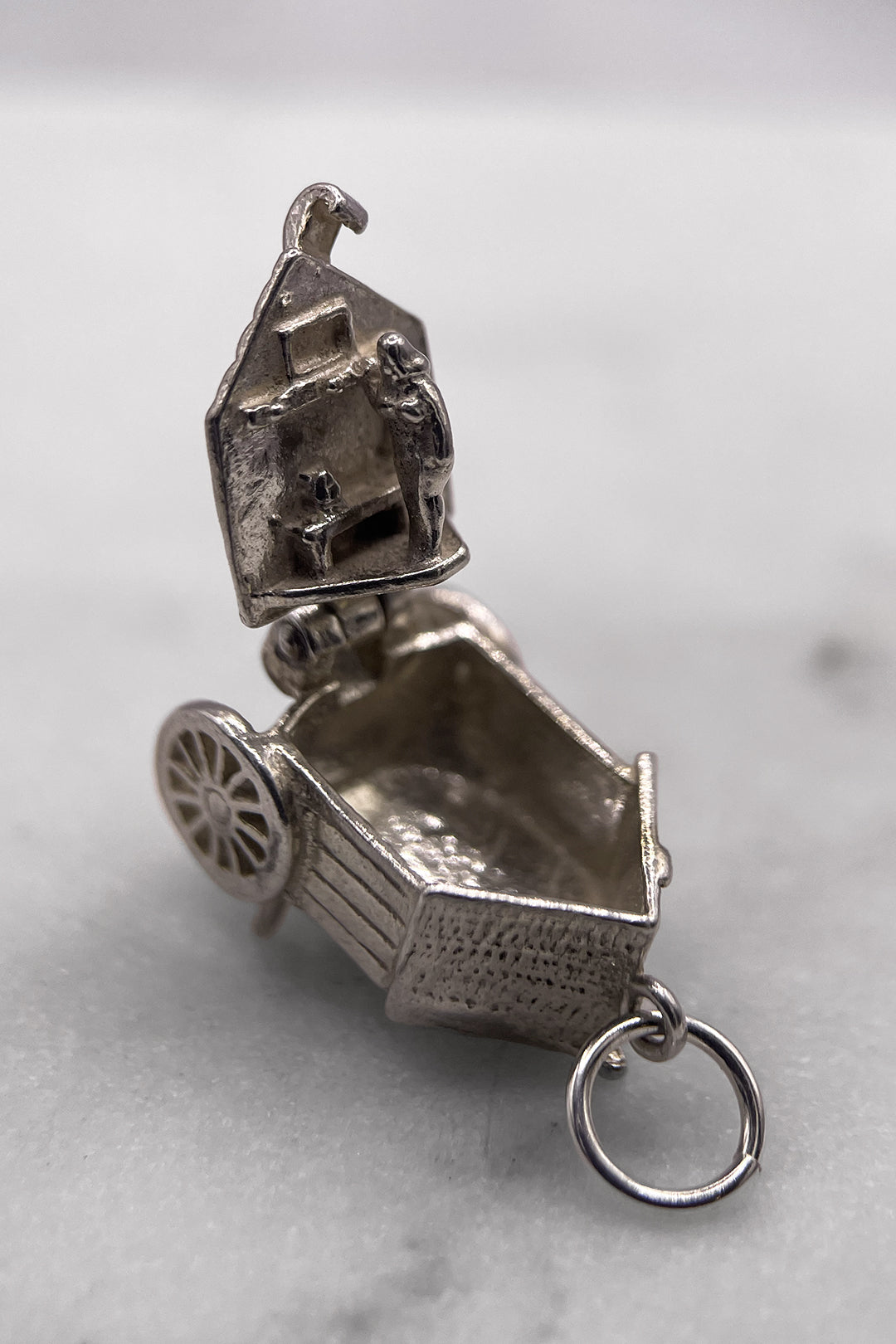 The Nude Lady of the Bath House Opening Vintage Charm (925 Sterling Silver, made circa 1950 - 1970)
