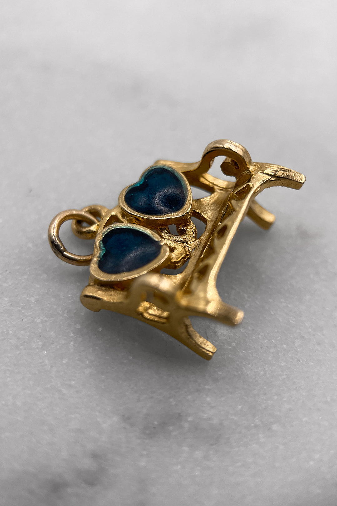 The Sweethearts’ Bench of Love Charm (375 9ct gold, made in 1977)