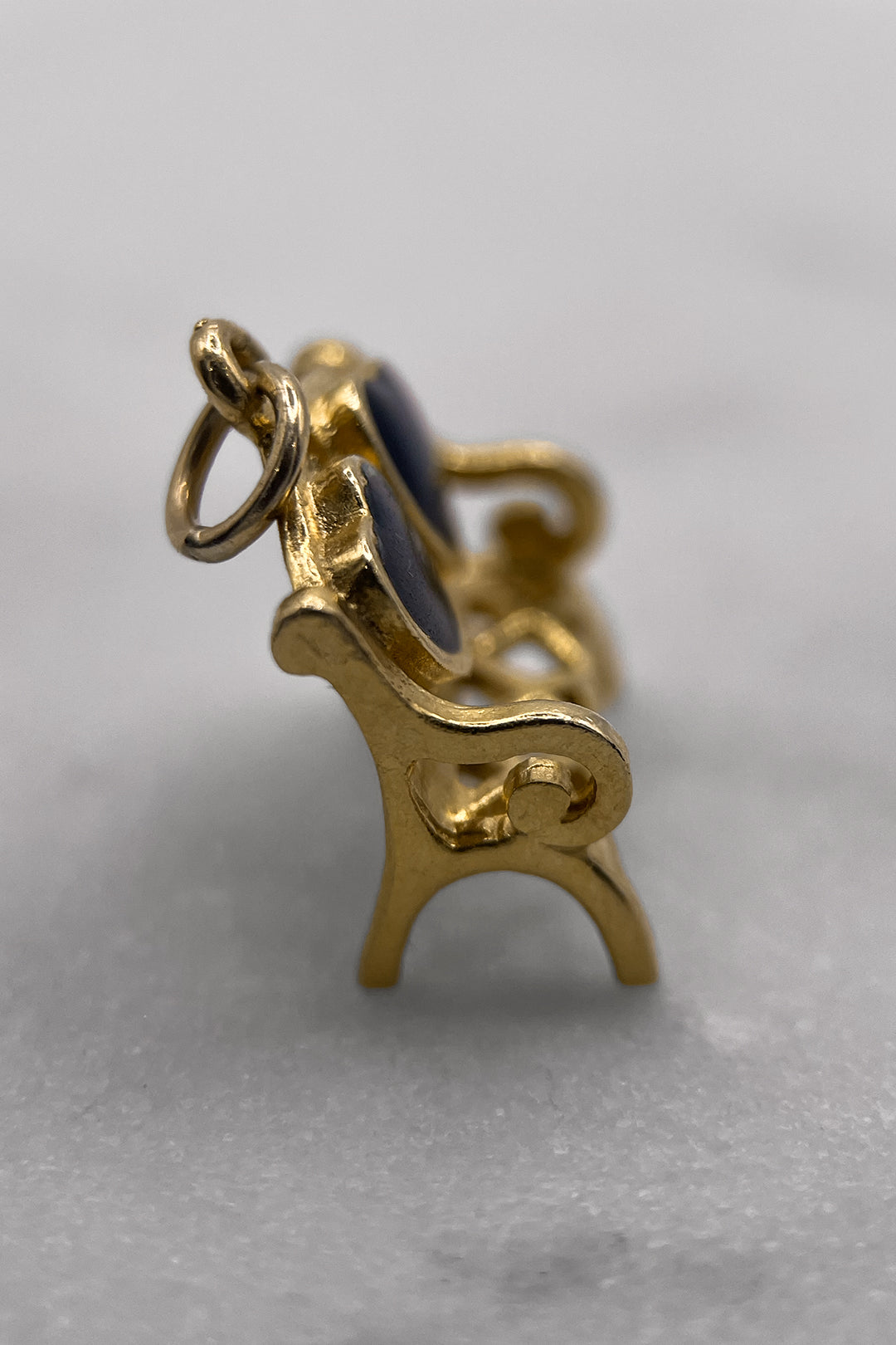The Sweethearts’ Bench of Love Charm (375 9ct gold, made in 1977)