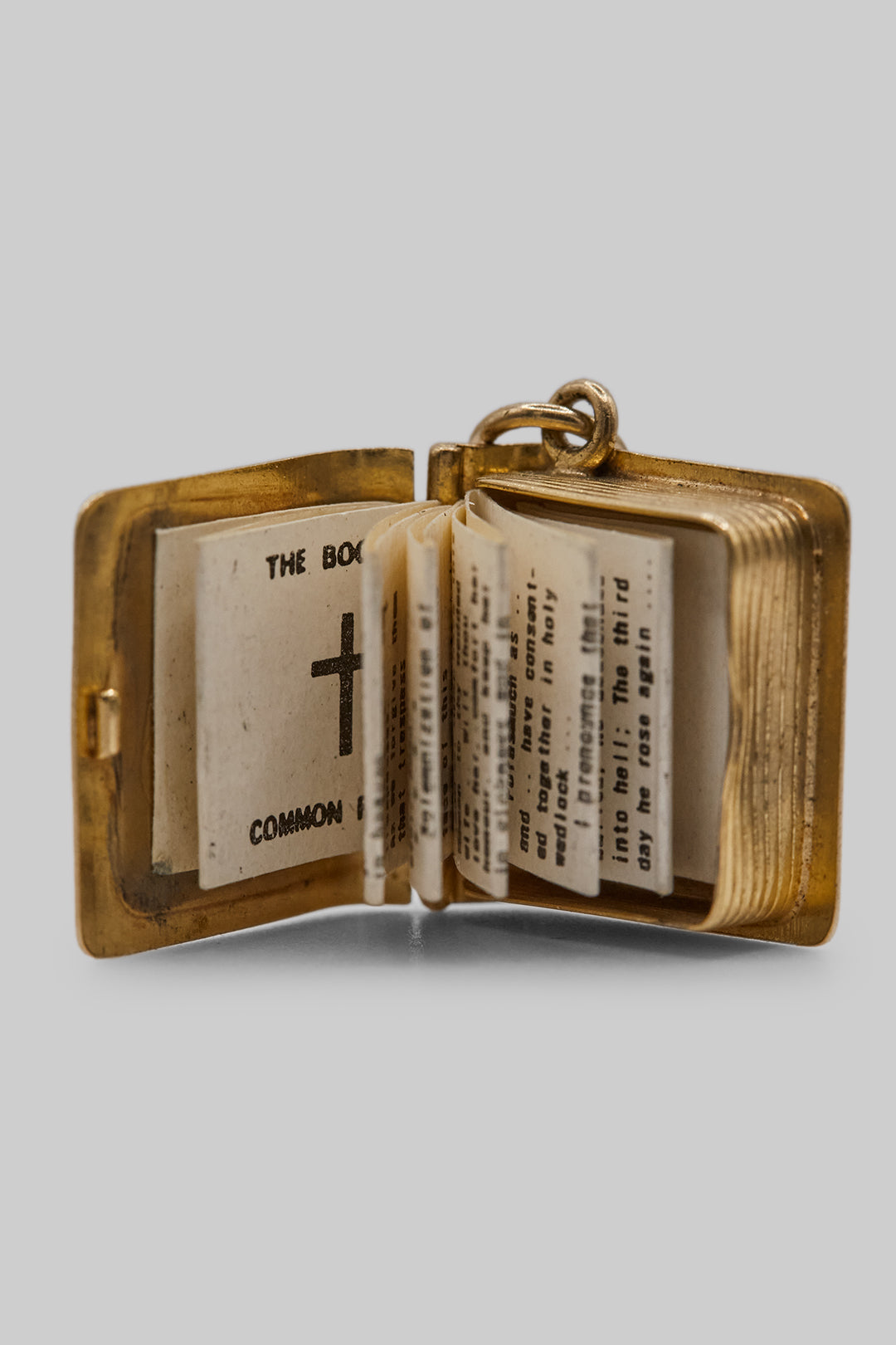 The Golden Opening Holy Bible Charm (375 9ct gold, made in 1971)
