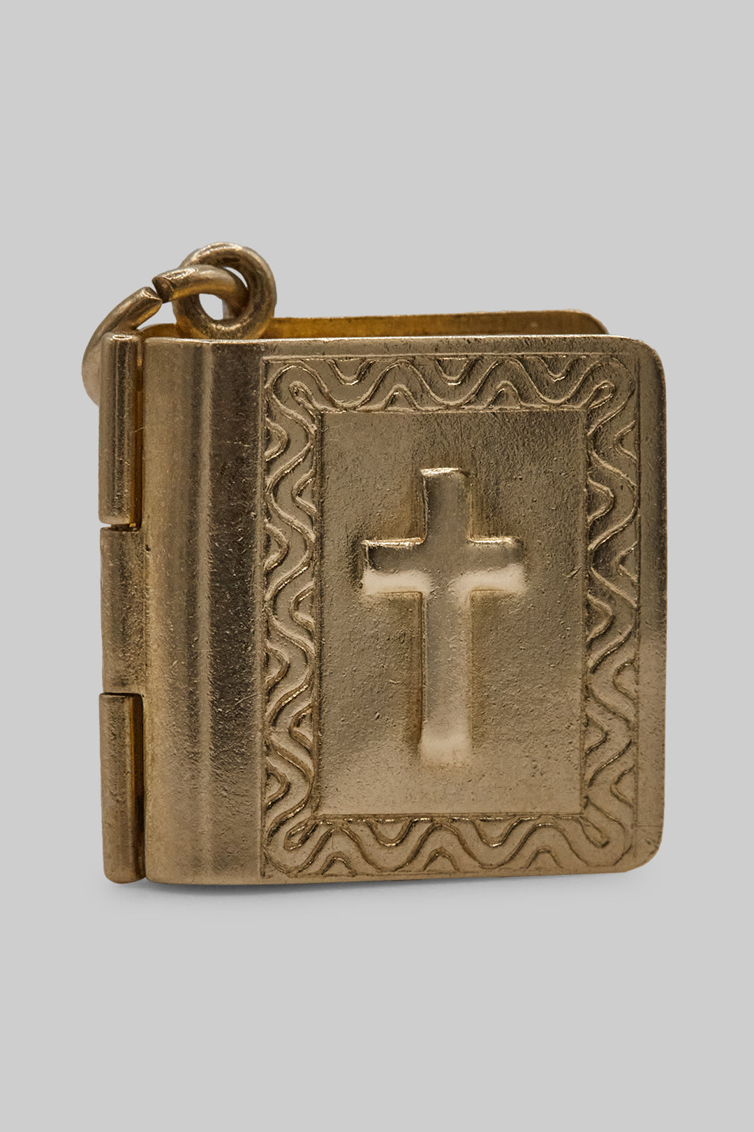 The Golden Opening Holy Bible Charm (375 9ct gold, made in 1971)