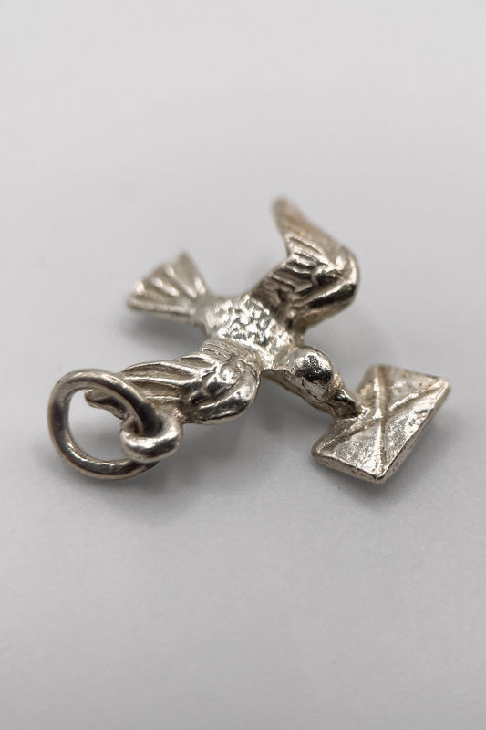 The Sky Flying Messenger Bird of Peace Vintage Charm  (925 Sterling Silver made c 1950s - 1970s)