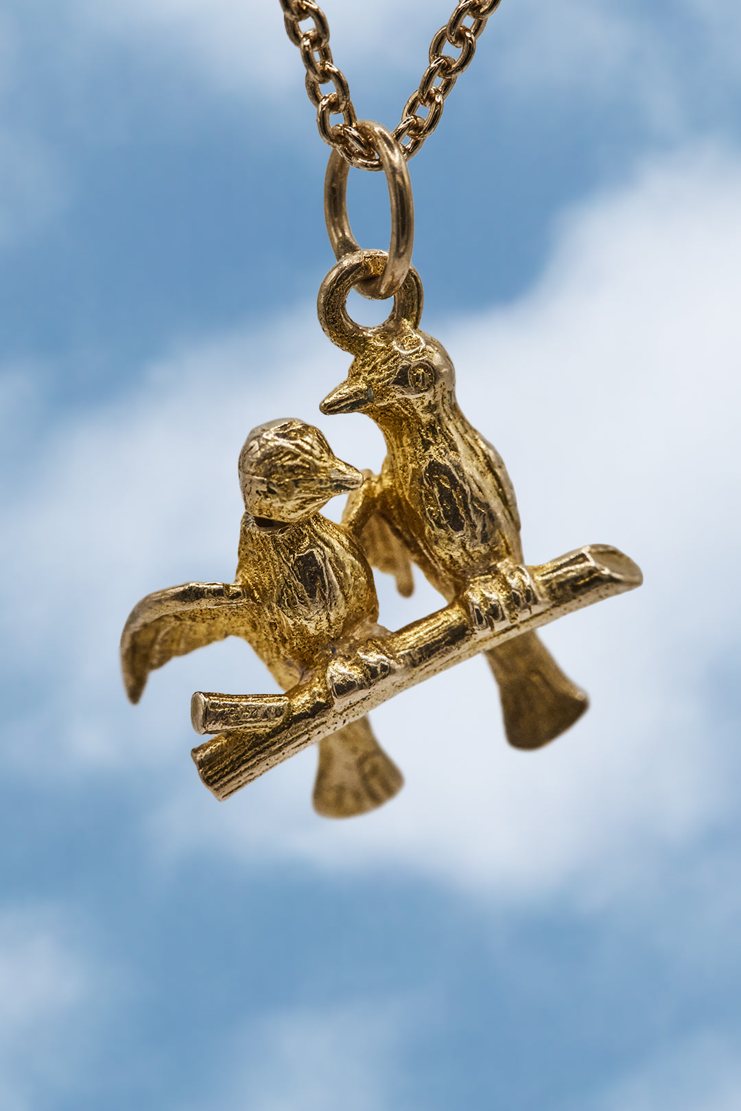 The Loyal Golden Lovebirds Charm (9ct 375 Gold 1956)