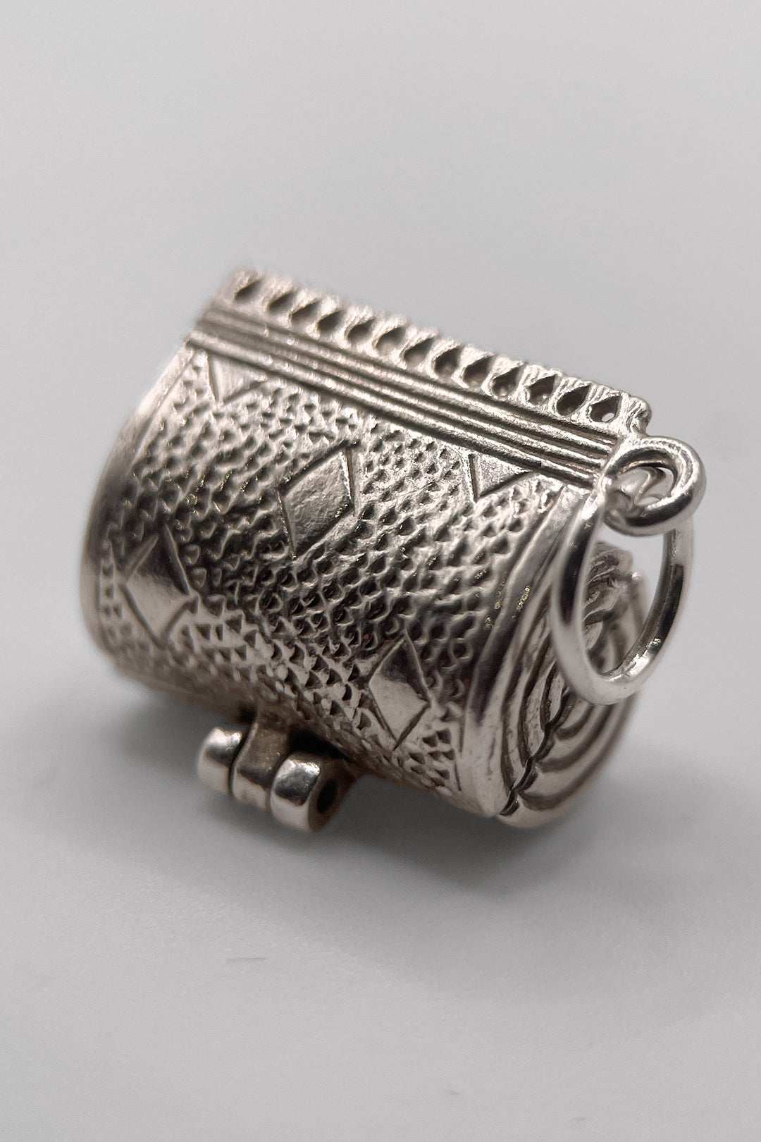 Rare! The Happy Termite Inside the Old Antique Carpet Opening Vintage Charm (925 Sterling Silver made c 1950s - 1970s)