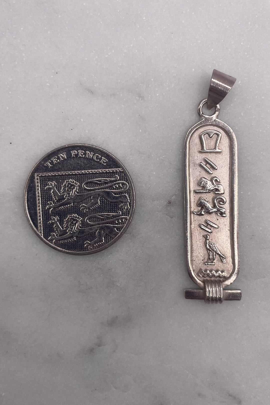 The Cartouche of Ancient Egypt Vintage Charm (925 Sterling Silver, made circa 1950 - 1970)