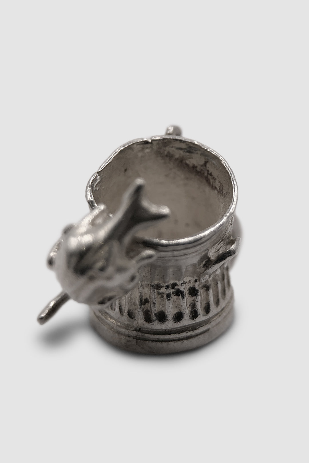 The Articulated Cheeky Cat in a Bin Vintage Charm (925 Sterling Silver)