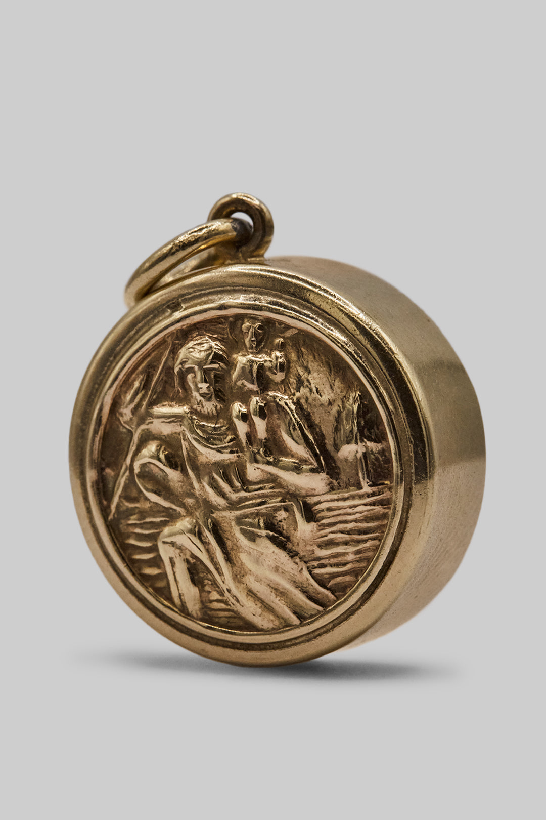 The Traveller’s St Christopher Compass CharmI (375 9ct gold, made in 1962)