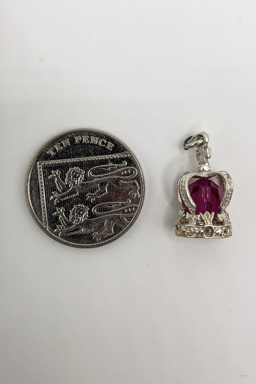 The Regal Crown of the Palace Vintage Charm (925 Sterling Silver made c 1950s - 1970s)