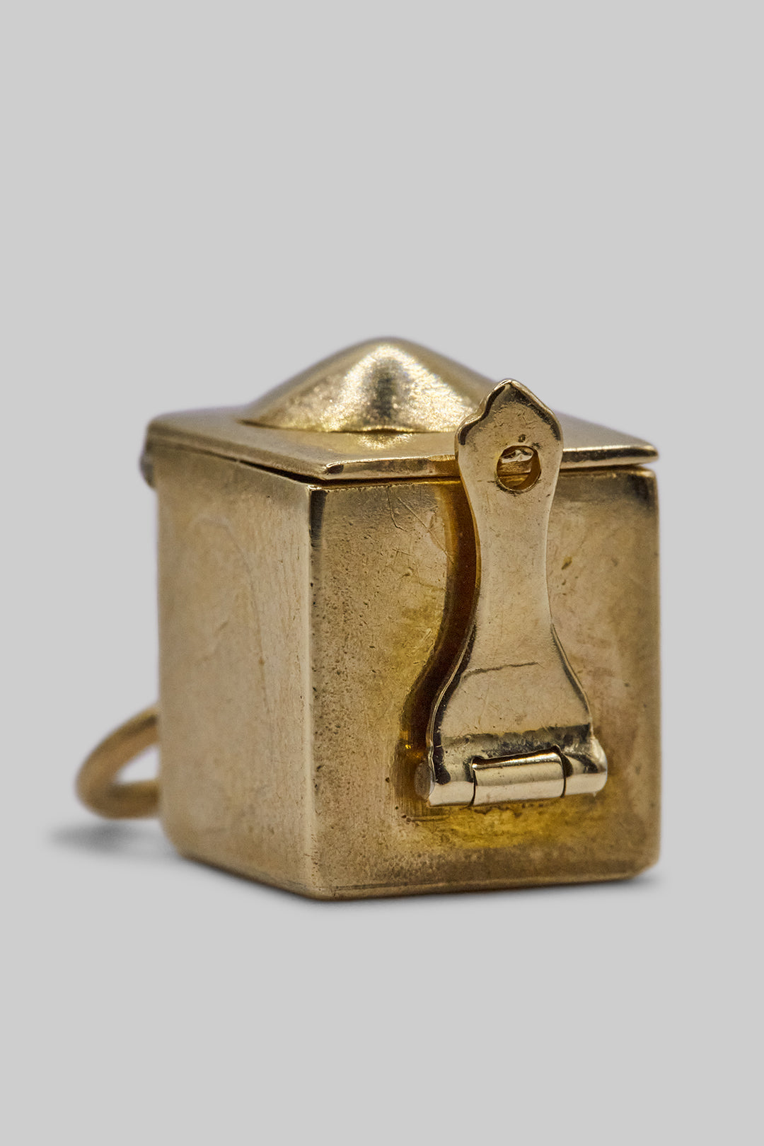 The Antique Golden Devil's Box of Surprises (375 9ct gold, made circa 1920's)