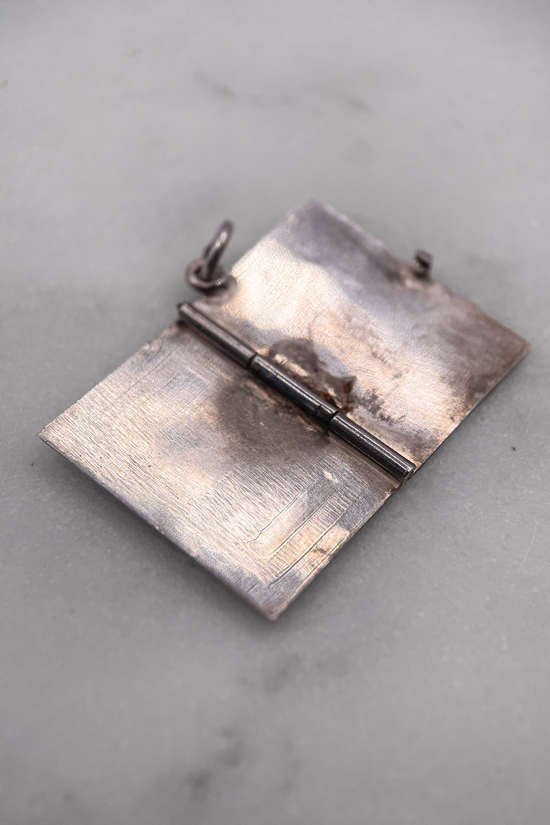 The Opening Drivers License of Freedom Vintage Charm (925 Sterling Silver, made circa 1950 - 1970)