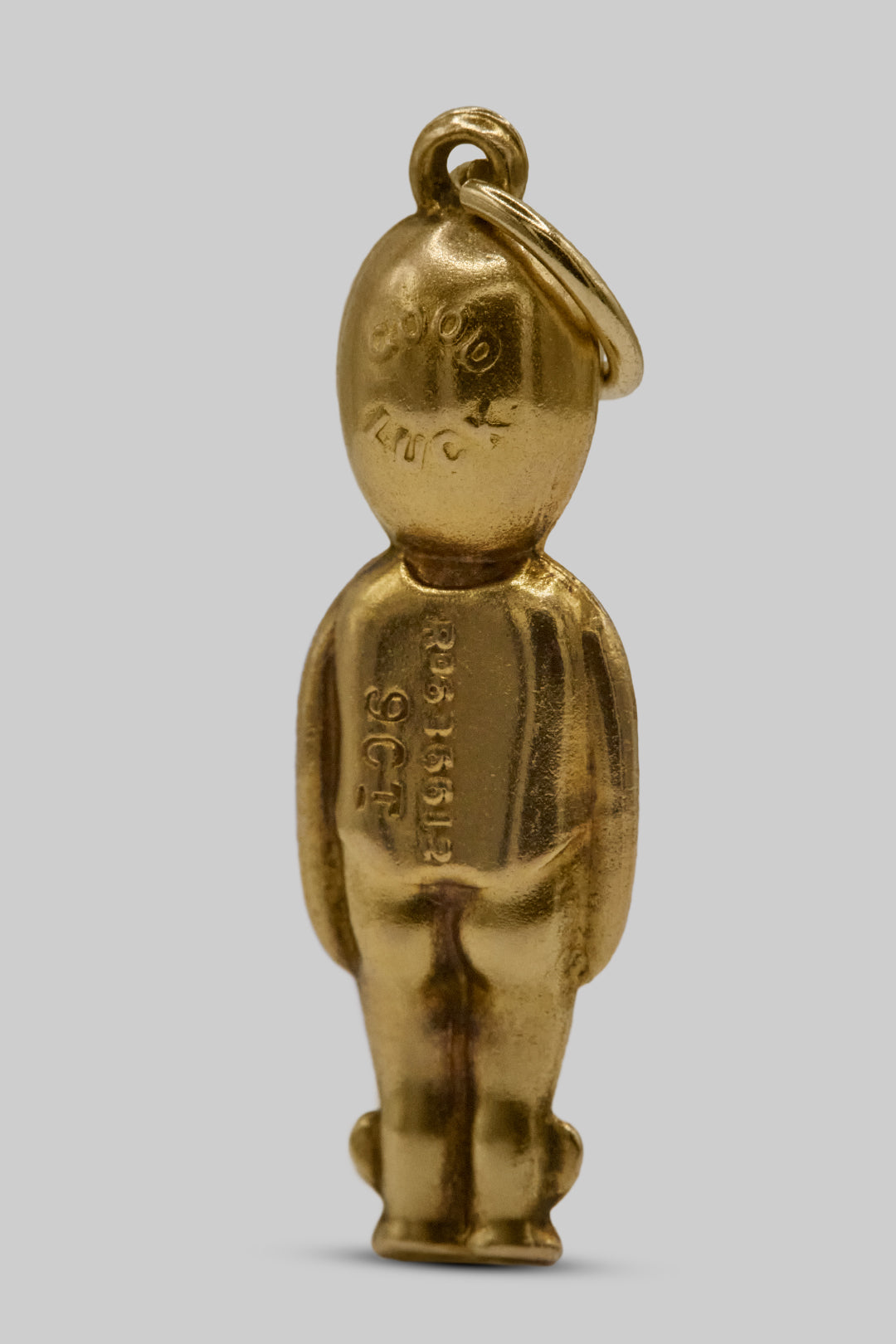 The Golden Super Rare World War One Fumsup Charm (375 9ct gold. made circa 1914)