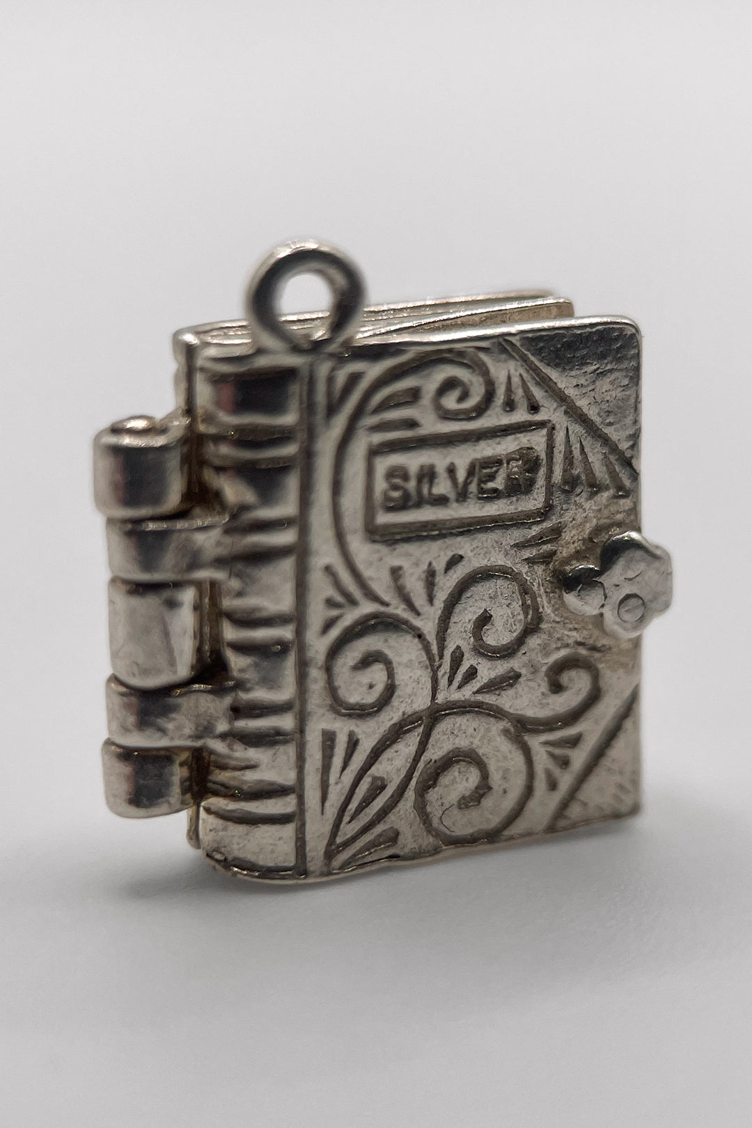 The Opening Holy Bible of Commandments Vintage Charm (925 Sterling Silver made c 1950s - 1970s)