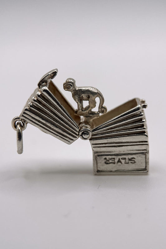 The Cheeky Monkey in an Accordion Vintage Charm (925 Sterling Silver made c 1950s - 1970s))