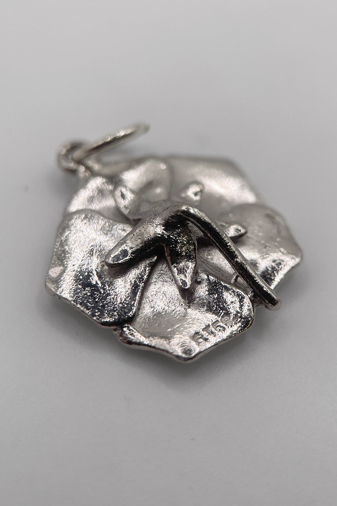 The Blossoming Flower of the Fields Vintage Charm (925 Sterling Silver made c 1950s - 1970s)