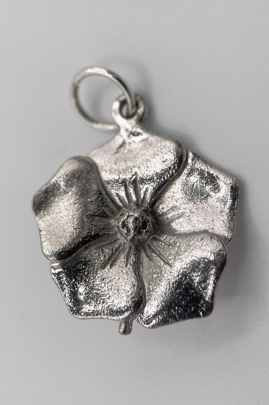 The Blossoming Flower of the Fields Vintage Charm (925 Sterling Silver made c 1950s - 1970s)