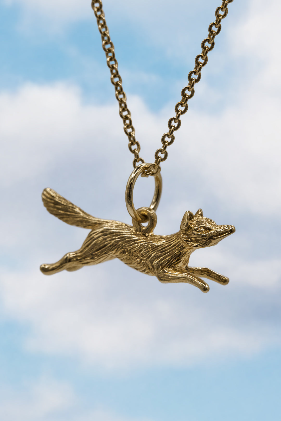 The Curious and Sharp Fox of the Forest Vintage Charm (375 9ct gold, made in 1975)