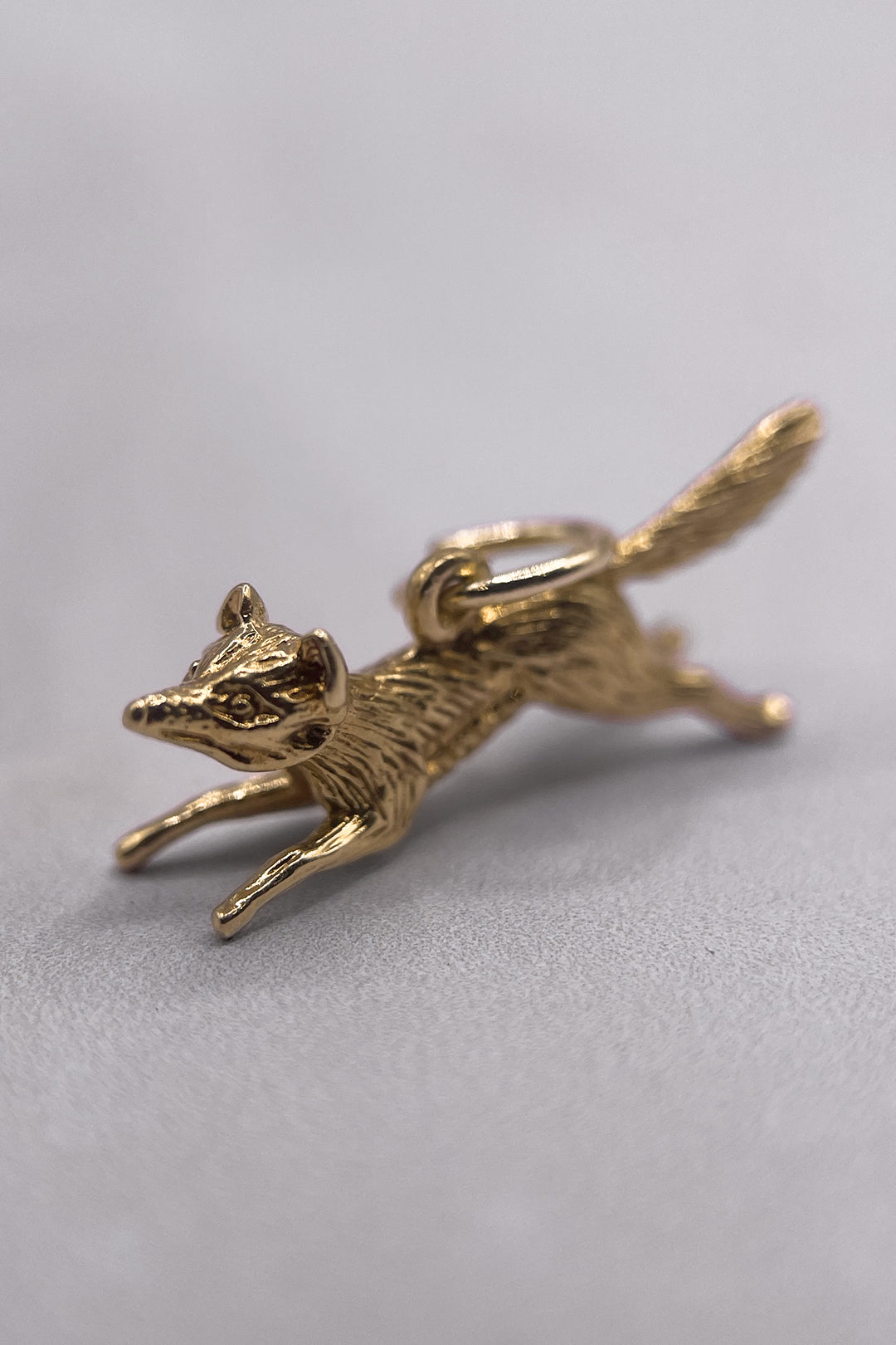 The Curious and Sharp Fox of the Forest Vintage Charm (375 9ct gold, made in 1975)