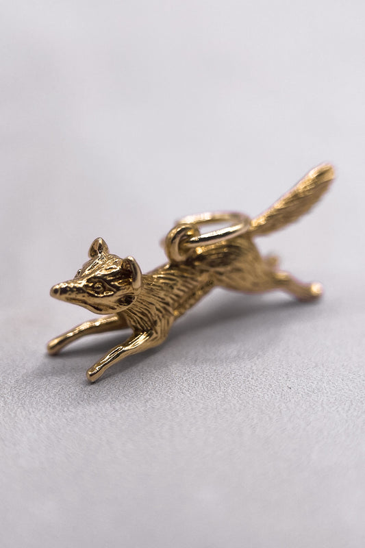 The Curious and Sharp Fox of the Forest Vintage Charm (375 9ct gold, made in 1975)