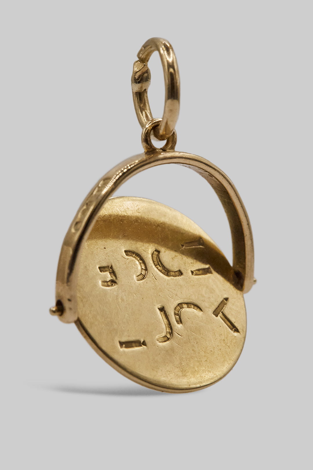 The Lucky Good Luck Spinner Charm (375 9ct gold, made in 1954)