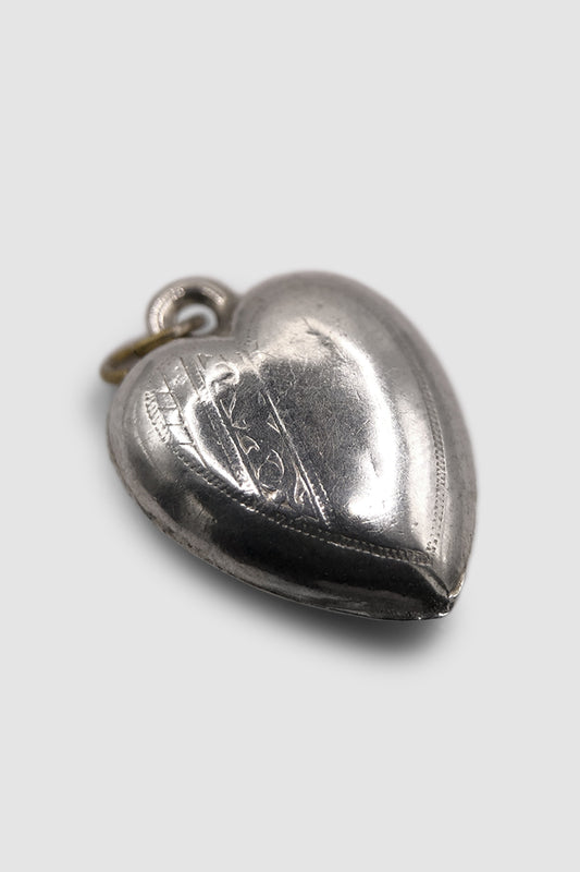 The Loving Heart Vintage Charm (925 Sterling Silver)