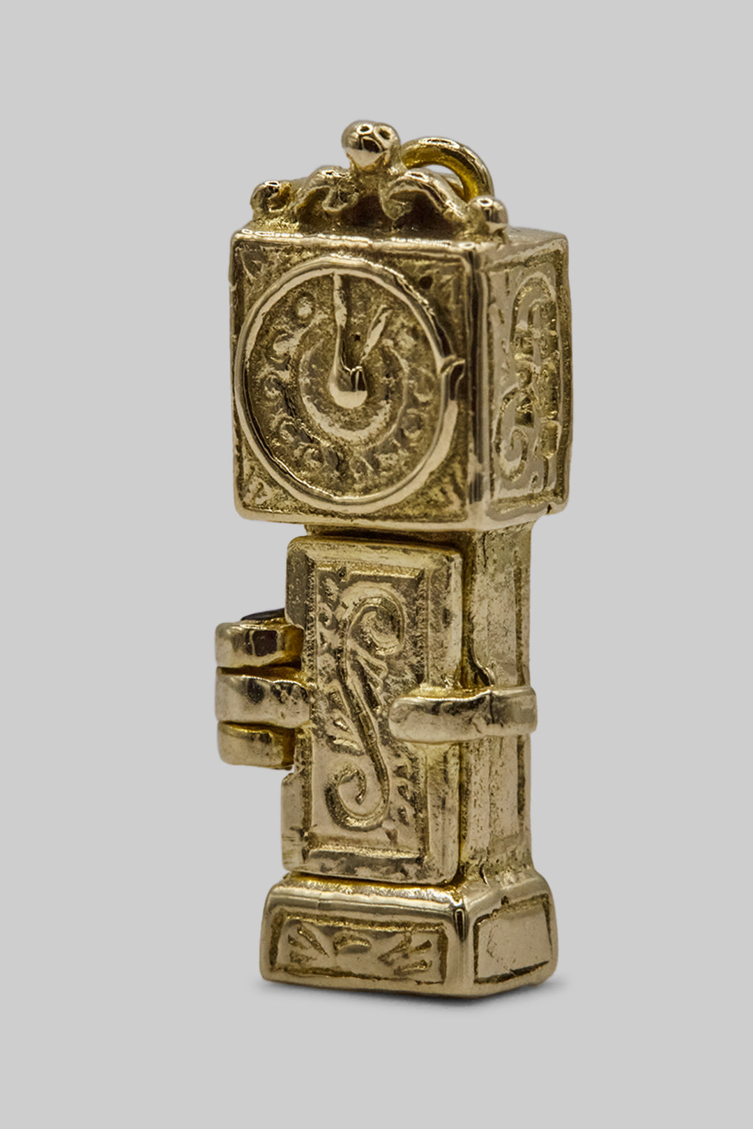 The Nursery Rhyme Opening Hickory Dickory Grandfather Clock Vintage Charm (375 9ct gold, made in 1977)