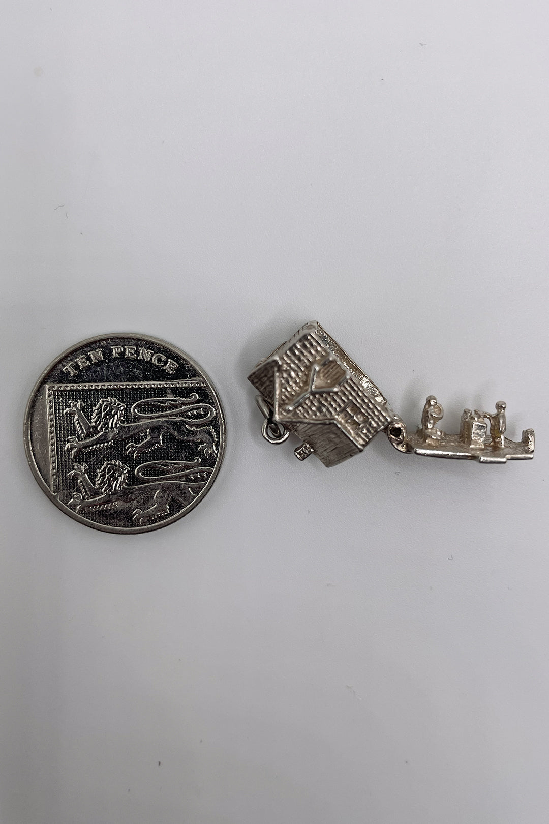 The Opening Family House Vintage Charm (925 Sterling Silver made c 1950s - 1970s)