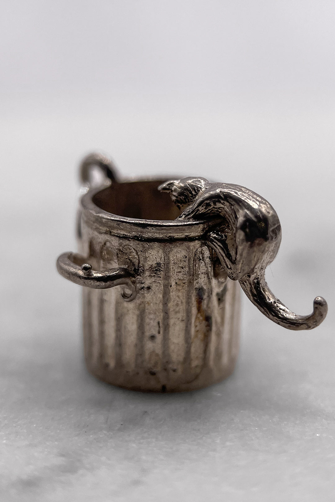 The Very Hungry Cat of the Trash Can Articulated Vintage Charm (925 Sterling Silver, made circa 1950 - 1970)