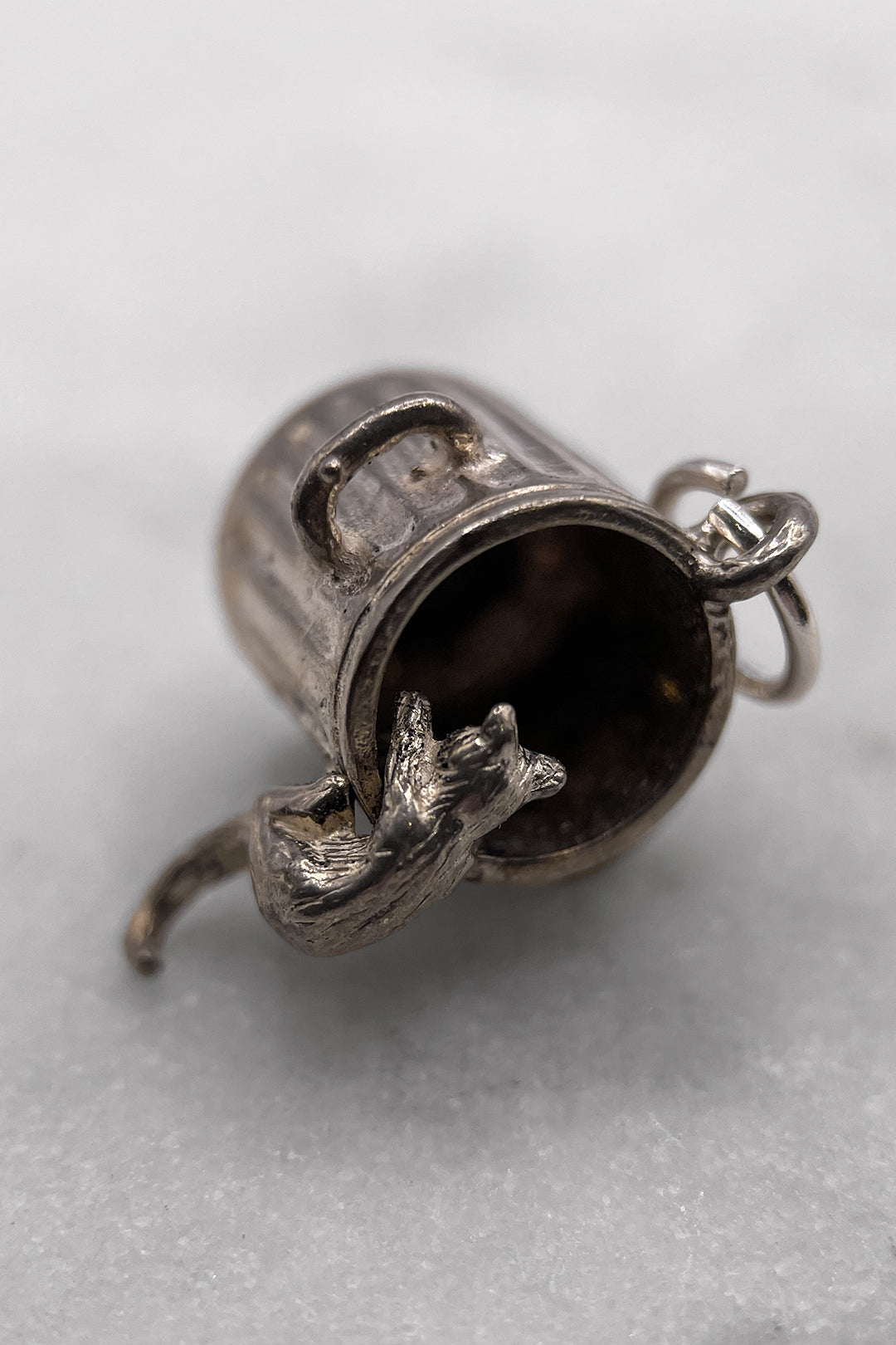 The Very Hungry Cat of the Trash Can Articulated Vintage Charm (925 Sterling Silver, made circa 1950 - 1970)