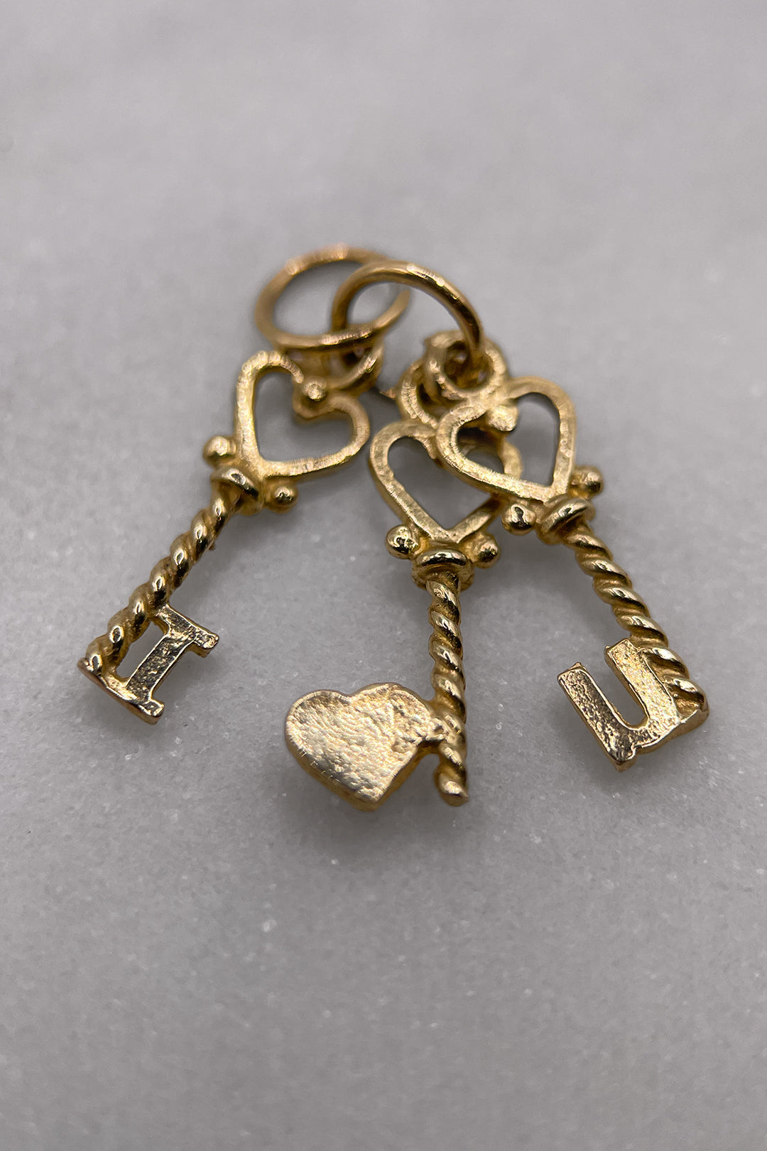 The Romantic "I Love You" Keys of Devotion Vintage Charm (375 9ct vintage gold)