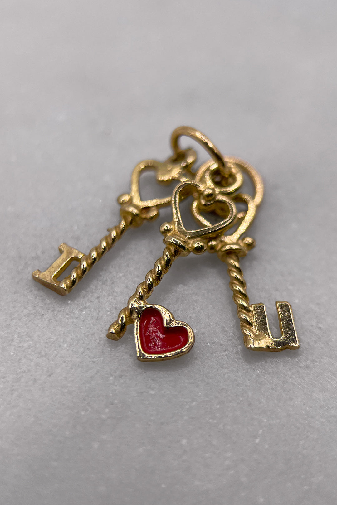 The Romantic "I Love You" Keys of Devotion Vintage Charm (375 9ct vintage gold)