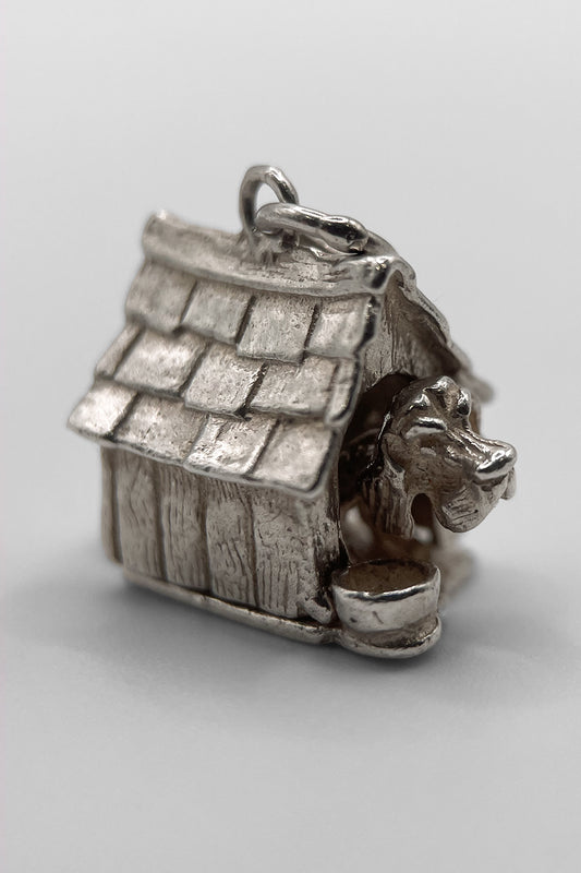 The Naughty Doggy in the Kennel Opening Vintage Charm (925 Sterling Silver made c 1950 - 1970)